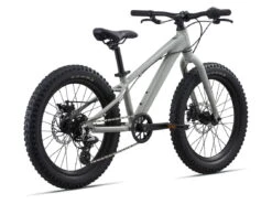 STP 20 GIANT -Giant MY21 STP 20 Giant Color A Concrete back